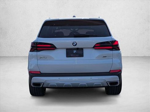 New 2026 BMW X5 xDrive40i AWD/4WD image 8
