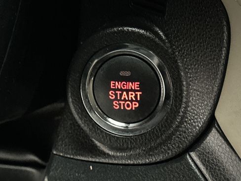 Used 2023 Subaru Outback Limited image 31