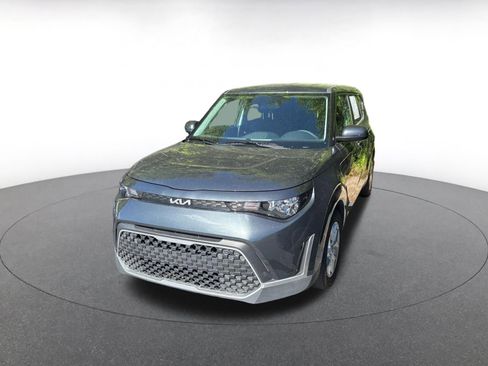 Used 2025 Kia Soul LX w/ LX Technology Package FWD image 6