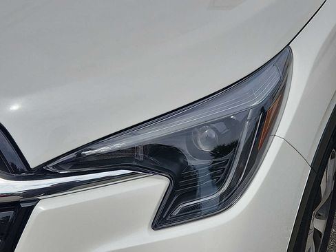 Certified 2025 Subaru Ascent Premium AWD/4WD image 9
