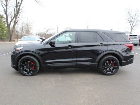 Used 2022 Ford Explorer ST w/ Equipment Group 401A image 8