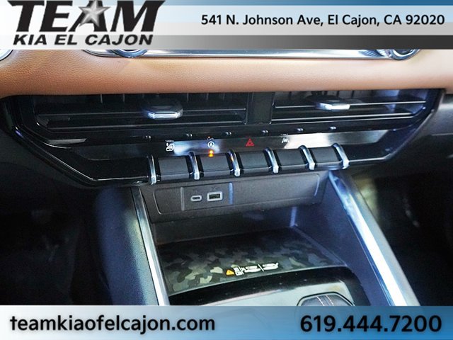 Used 2023 GMC Canyon AT4 w/ AT4 Premium Package AWD/4WD image 33