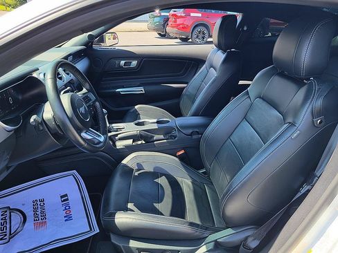 Used 2022 Ford Mustang GT Premium w/ Equipment Group 401A RWD image 12