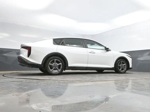 Used 2025 Kia K4 FWD image 38