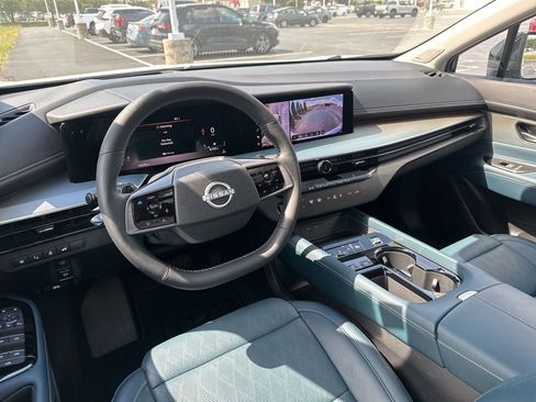 Used 2025 Nissan Murano Platinum w/ Cargo Package AWD/4WD image 31