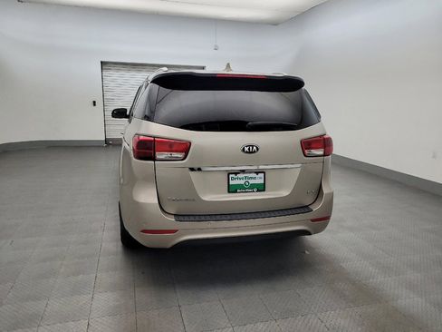 Used 2017 Kia Sedona EX FWD image 6