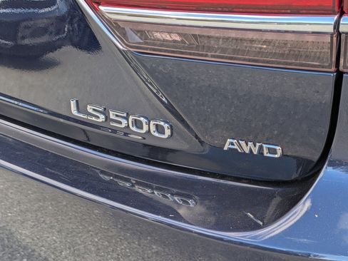 Used 2019 Lexus LS 500 AWD image 9