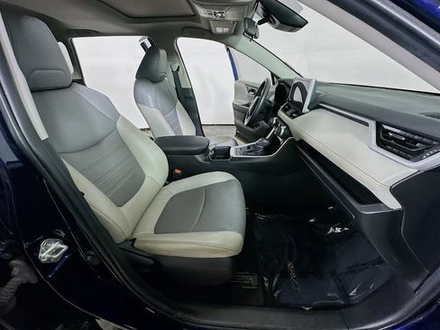 Used 2023 Toyota RAV4 XLE Premium FWD image 12