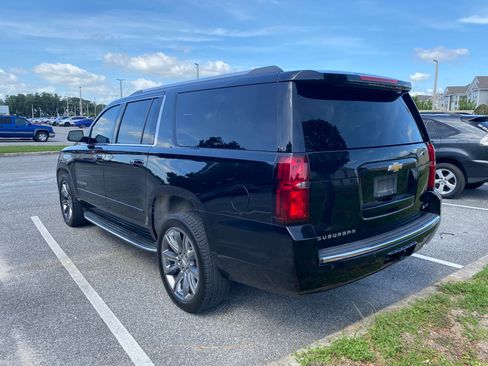 Used 2018 Chevrolet Suburban Premier AWD/4WD image 20