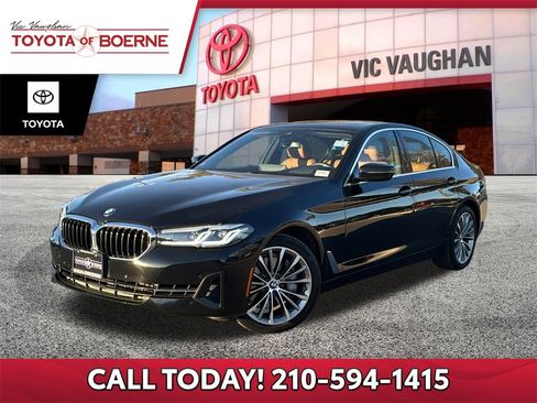 Used 2023 BMW 540i w/ Premium Package image 1