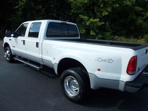 Used 2006 Ford F350 Lariat AWD/4WD image 5