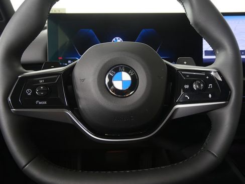 Used 2025 BMW 530i RWD image 17