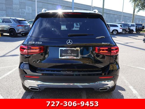 Certified 2024 Mercedes-Benz GLB 250 4MATIC w/ Driver Assistance Package image 8