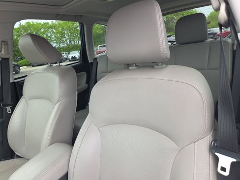 Used 2018 Subaru Forester 2.5i Limited AWD/4WD image 18