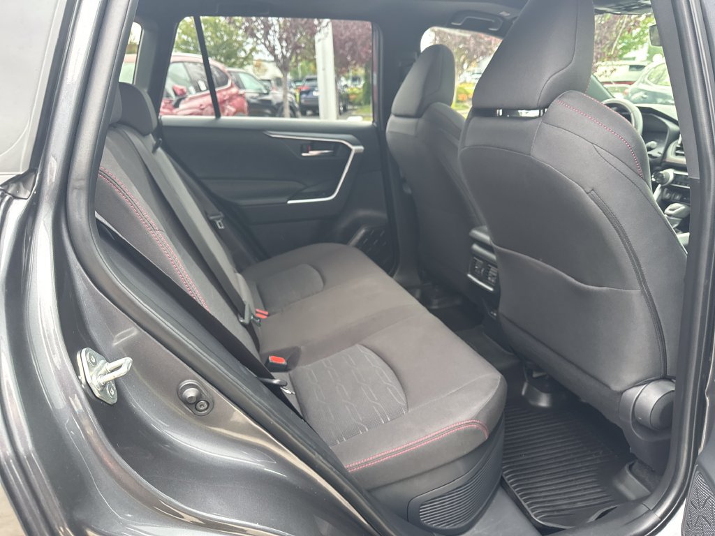 Used 2025 Toyota RAV4 SE w/ Weather & Moonroof Package AWD/4WD image 15