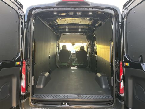 New 2025 Ford Transit 250 148 Medium Roof w/ Load Area Protection Package image 27