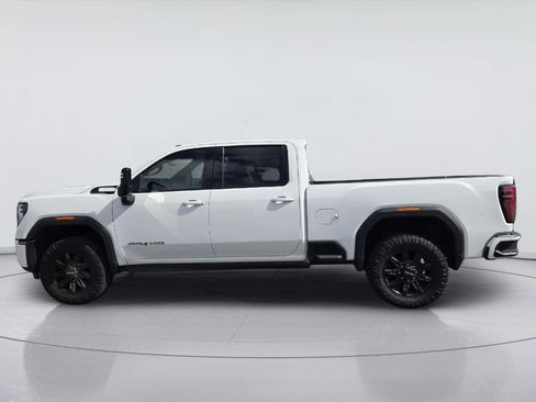 Used 2024 GMC Sierra 2500 AT4 w/ AT4 Premium Plus Package AWD/4WD image 5