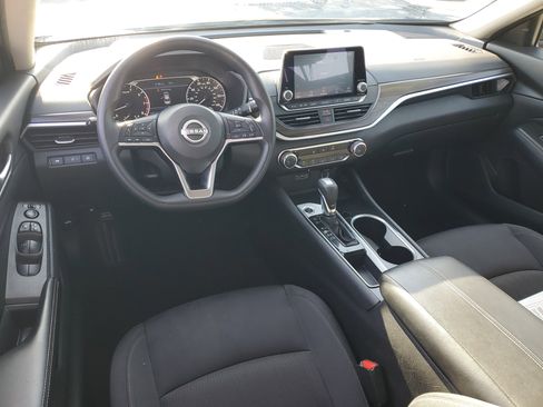 Certified 2024 Nissan Altima 2.5 SV image 16