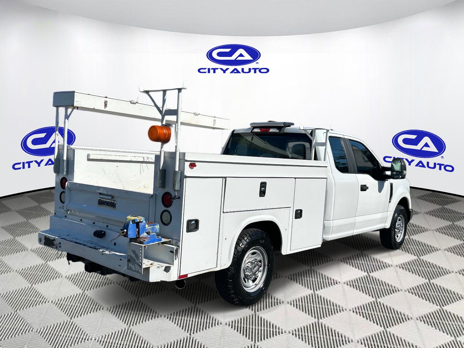 Used 2019 Ford F350 XL w/ XL Value Package RWD image 3