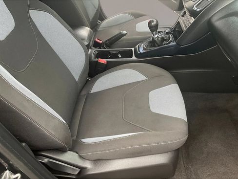 Used 2018 Ford Focus ST FWD image 29