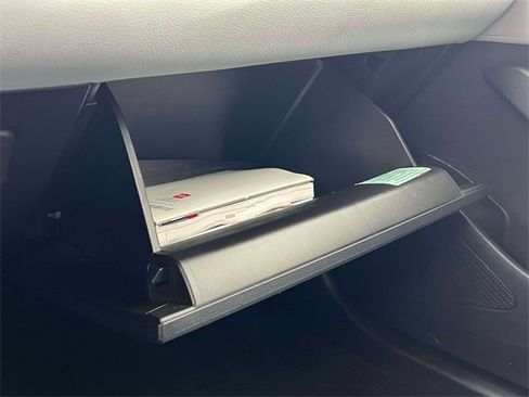 Certified 2023 Toyota Corolla SE image 31