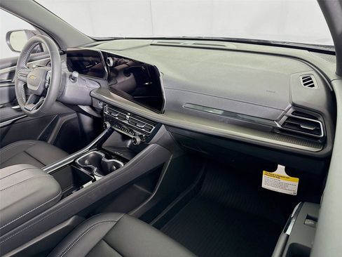 New 2026 Chevrolet Traverse LT w/ Driver Confidence Package image 24