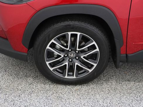 Used 2026 Toyota Corolla Cross XLE w/ Convenience Package image 11