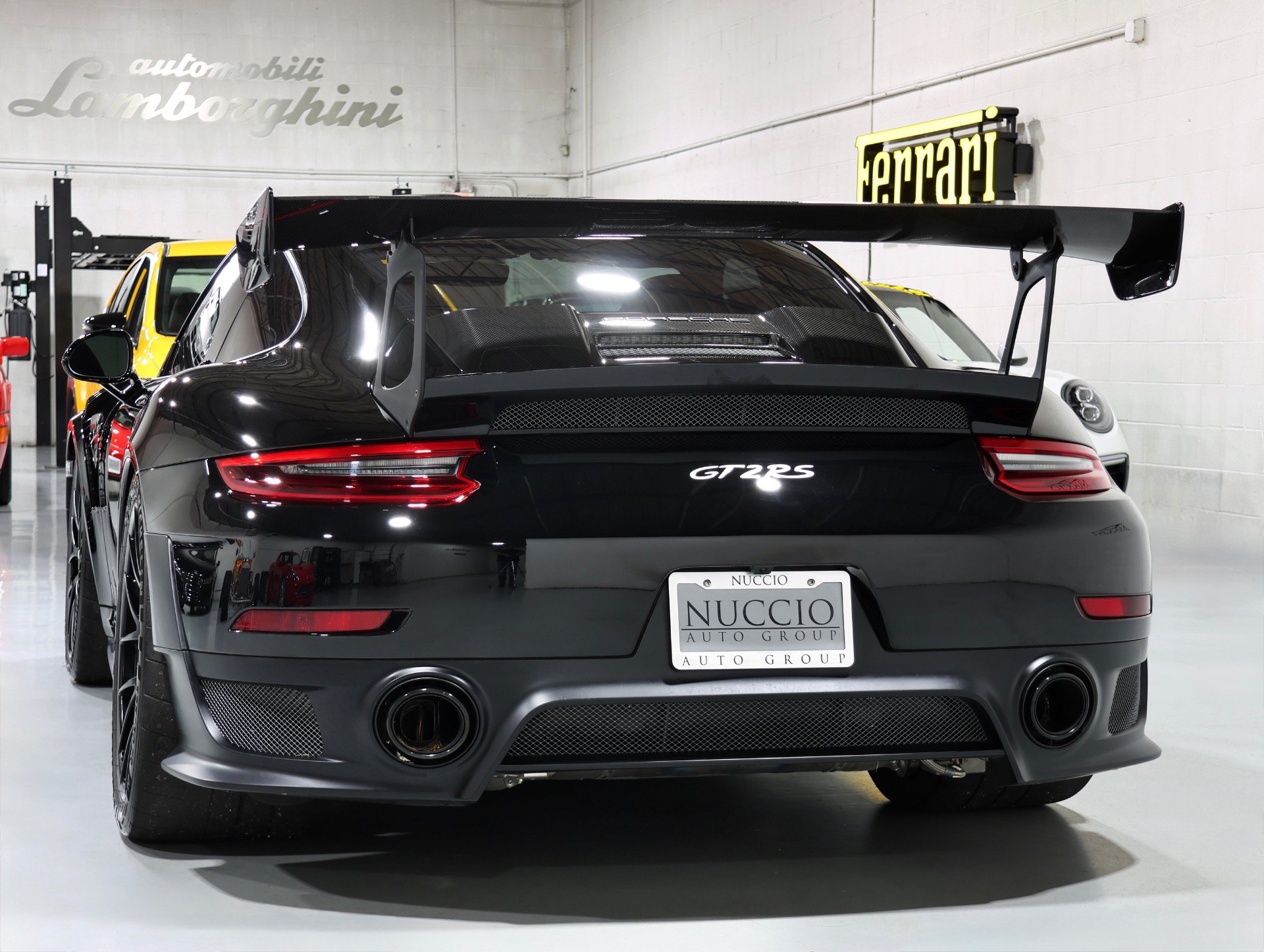 Used 2018 Porsche 911 GT2 RS RWD image 67