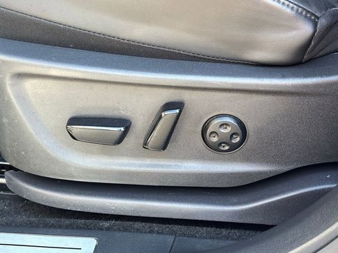 Used 2024 Nissan Ariya AWD image 13