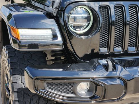 Used 2021 Jeep Wrangler Unlimited Sahara AWD/4WD image 9