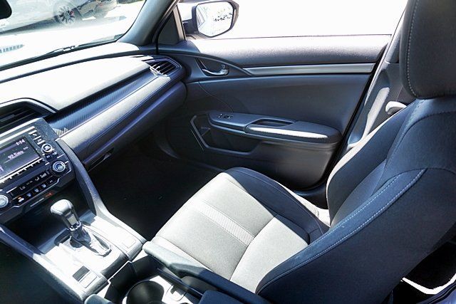 Used 2018 Honda Civic Sport image 27