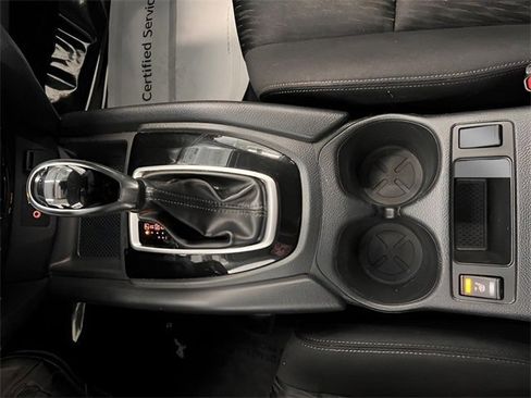 Used 2020 Nissan Rogue SV image 29