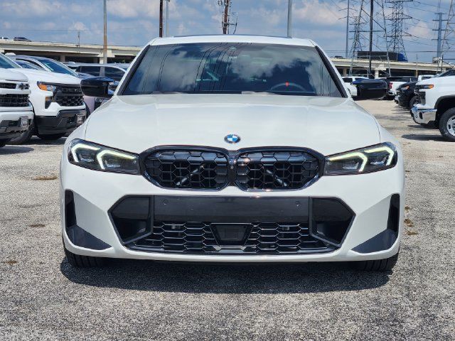 Used 2025 BMW M340i w/ Premium Package RWD image 2
