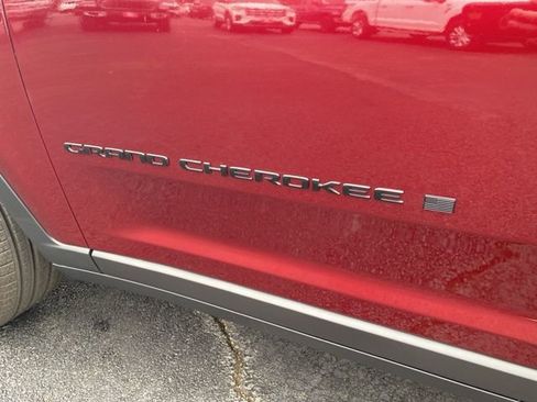 New 2025 Jeep Grand Cherokee L Limited image 49
