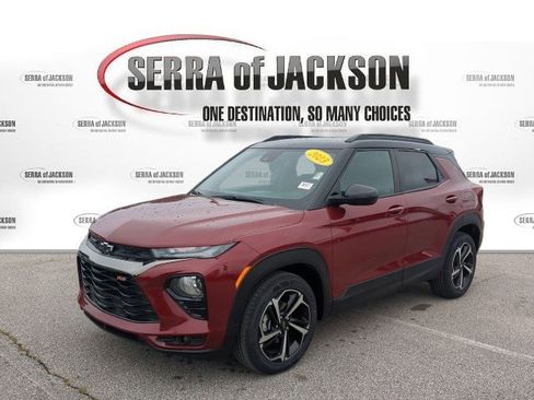 Used 2023 Chevrolet TrailBlazer RS w/ Convenience Package FWD image 4