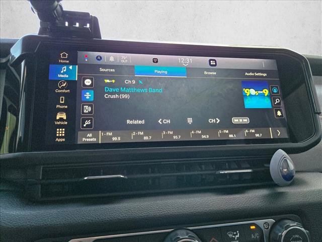 Used 2025 Jeep Gladiator Sport AWD/4WD image 10