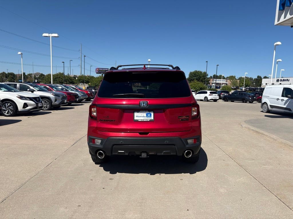 Certified 2023 Honda Passport TrailSport image 6