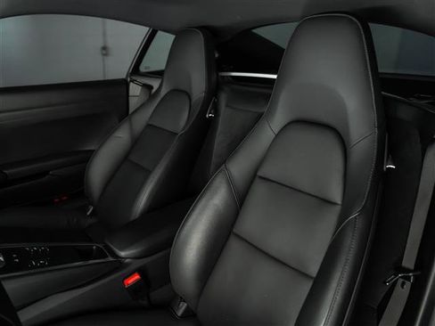 Certified 2023 Porsche 718 Cayman RWD image 5