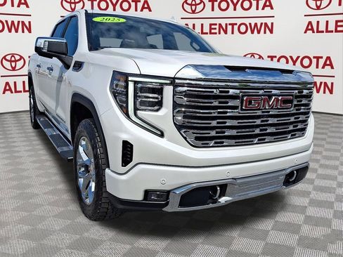 Used 2025 GMC Sierra 1500 Denali AWD/4WD image 2