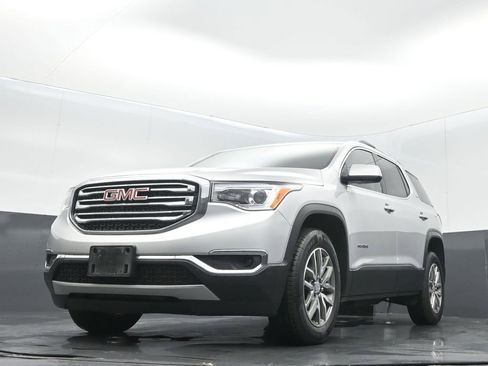 Used 2017 GMC Acadia SLE AWD/4WD image 8