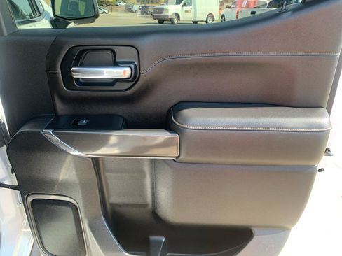 Used 2020 GMC Sierra 1500 AT4 w/ AT4 Premium Package AWD/4WD image 17