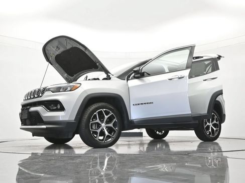 Used 2024 Jeep Compass Limited AWD/4WD image 48