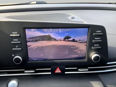 Certified 2023 Hyundai Elantra SEL FWD image 28