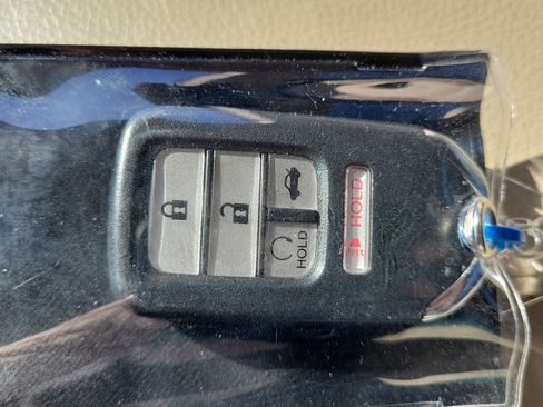 Used 2017 Honda Accord EX-L image 34