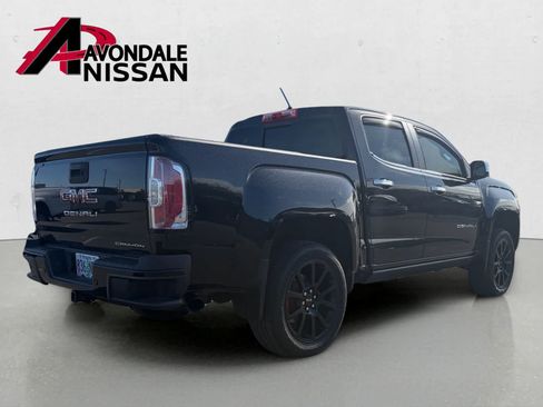 Used 2022 GMC Canyon Denali w/ Denali Black Edition Package AWD/4WD image 3