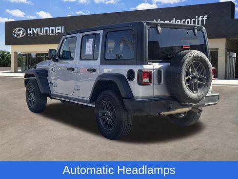 Used 2024 Jeep Wrangler Sport S image 8