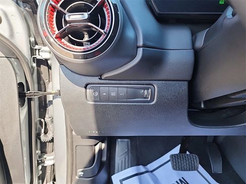 New 2025 Chevrolet Equinox EV RS image 13