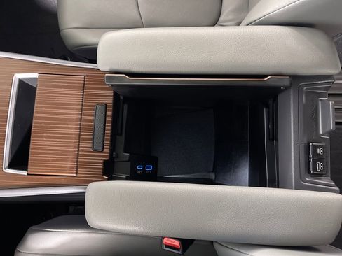 Certified 2023 Toyota Sienna XLE image 23