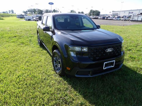 Used 2025 Ford Maverick XLT w/ XLT Luxury Package AWD/4WD image 4