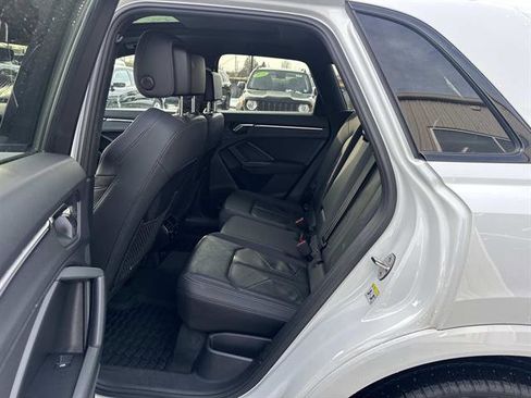 Used 2022 Audi Q3 2.0T Premium Plus image 7